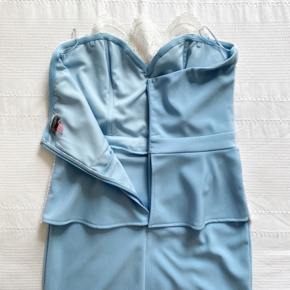 LIPSY LONDON BABY BLUE WHITE EMBROIDERED PEPLUM MINI COCKTAIL DRESS - 10 - Picture 8 of 9